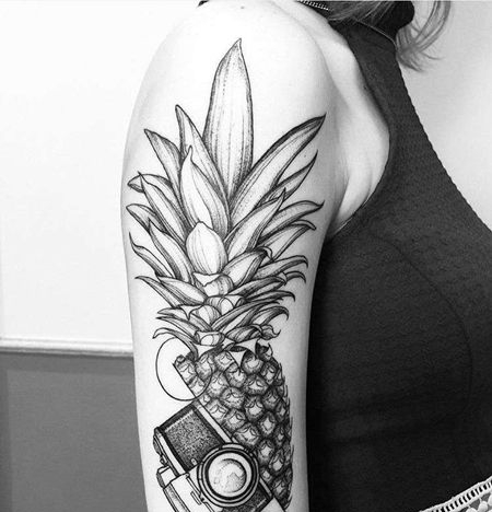 点线大臂菠萝相机纹身图案