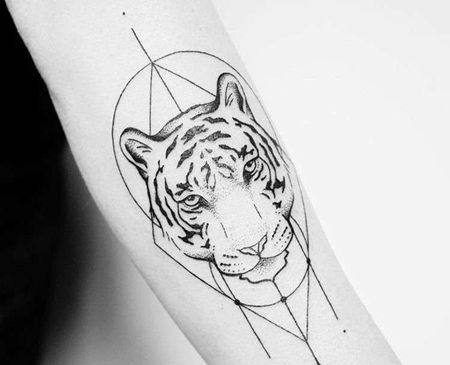 点刺几何小臂老虎纹身图案