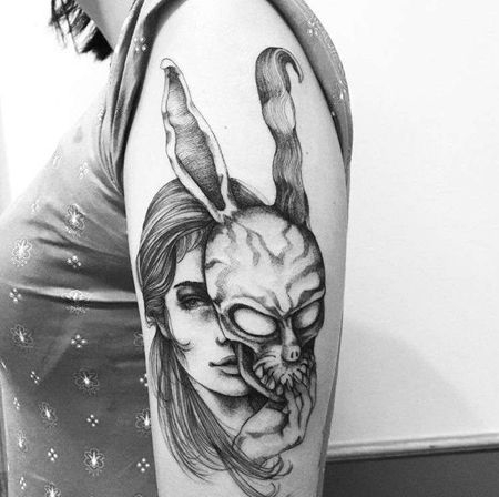 点刺大臂人像面具纹身图案