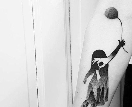 点刺大臂手建筑纹身图案