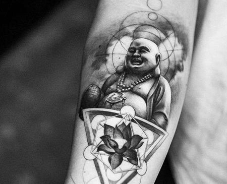 写实小臂树路灯纹身图案