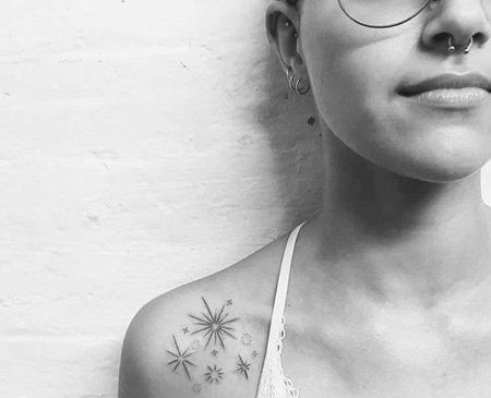 小清新肩头星星纹身图案