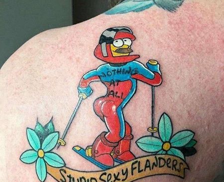 卡通后背辛普森纹身图案
