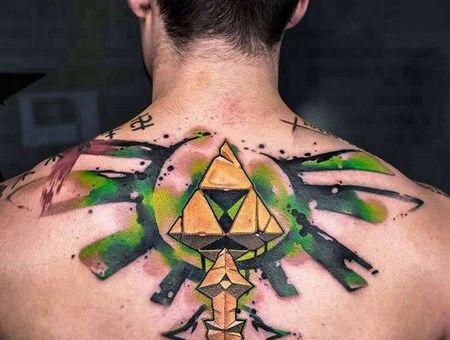 卡通后背纹身图案