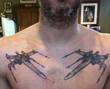 卡通锁骨飞机纹身图案