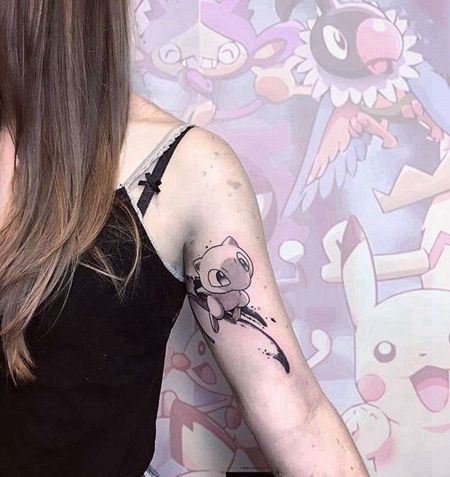 卡通大臂泼墨神奇宝贝梦幻纹身图案