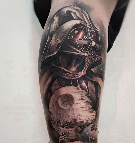 小腿写实星际大战黑武士纹身图案