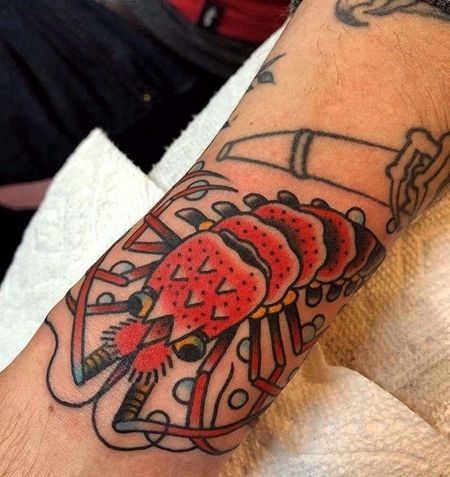 Old School小臂龙虾纹身图案