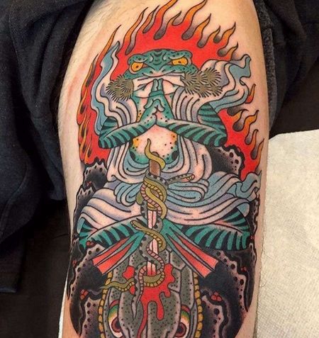 Old School大腿青蛙蛇纹身图案