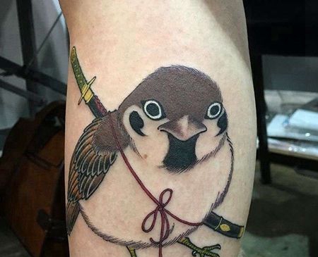 卡通小腿鸟纹身图案