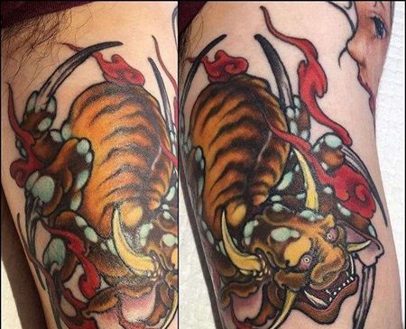 日式大臂蜘蛛纹身图案