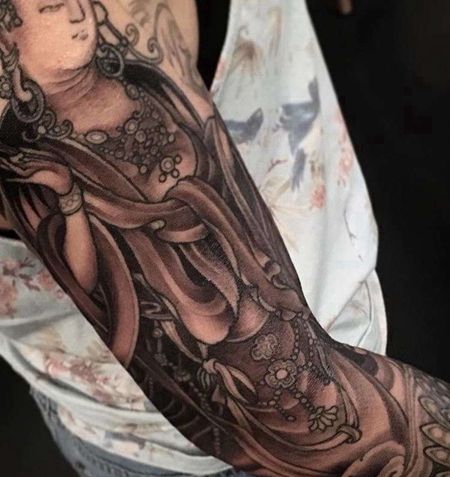 新传统小臂菩萨纹身图案