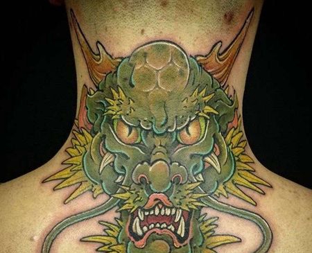 新传统后颈龙纹身图案