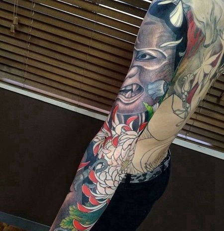 日式胳膊般若菊花纹身图案