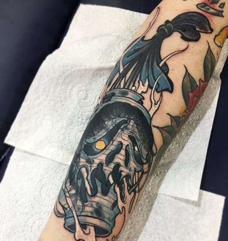 新传统小臂灯笼纹身图案