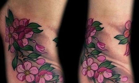 新传统脚背樱花纹身图案