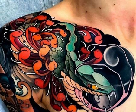 日式前胸菊花蛇纹身图案