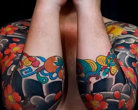 日式胳膊樱花板雾纹身图案