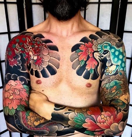 日式胳膊前胸牡丹蛇唐狮纹身图案