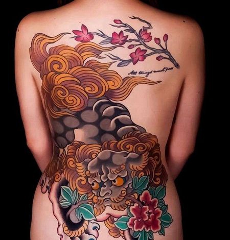 日式后背唐狮牡丹纹身图案