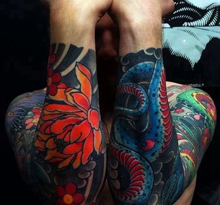 日式小臂蛇牡丹纹身图案