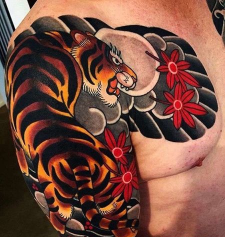 日式前胸大臂老虎纹身图案
