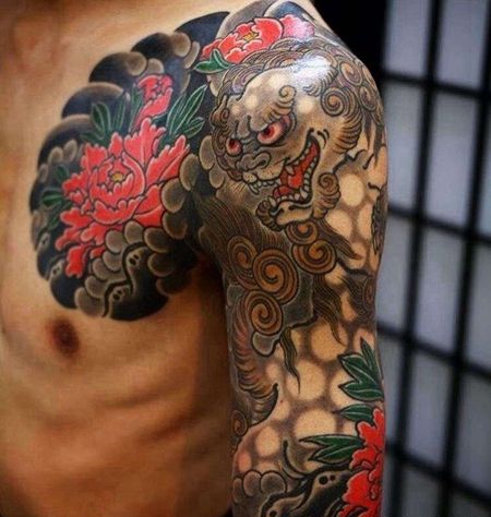 日式大臂前胸唐狮牡丹纹身图案