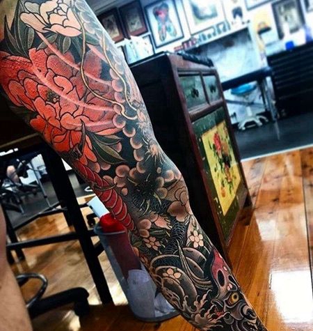 日式腿般若牡丹纹身图案