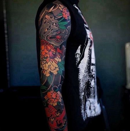 日式胳膊天狗般若牡丹纹身图案