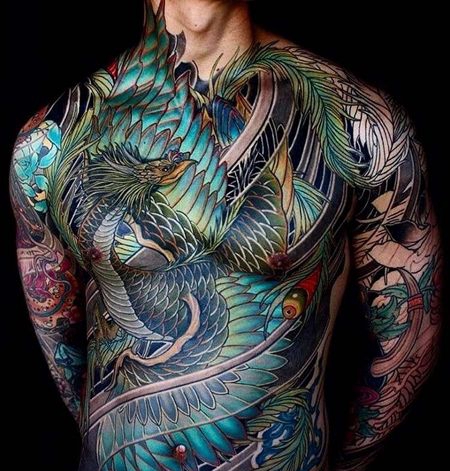 新传统前胸腹部凤凰纹身图案