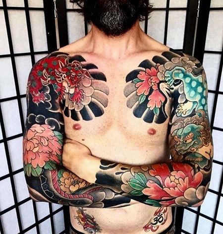 日式胳膊前胸牡丹唐狮纹身图案