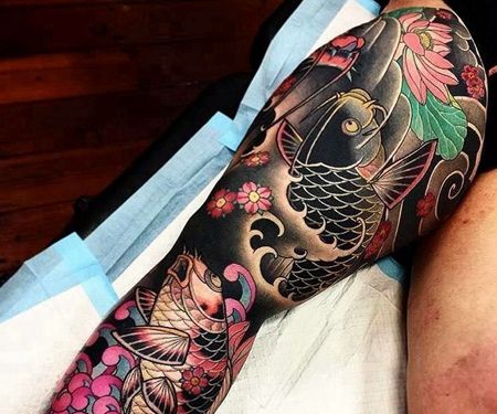 日式腿鲤鱼纹身图案