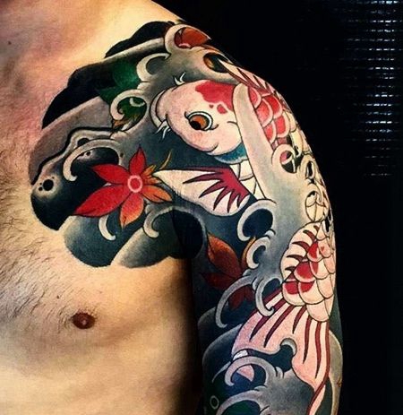 日式大臂前胸鲤鱼纹身图案