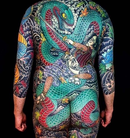 日式后背蛇武士纹身图案