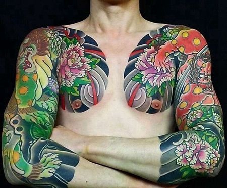 日式胳膊前胸唐狮牡丹纹身图案