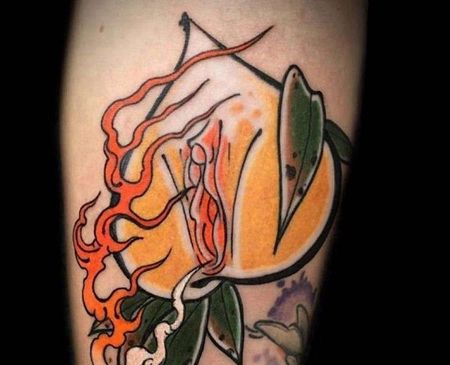 新传统小腿桃子纹身图案