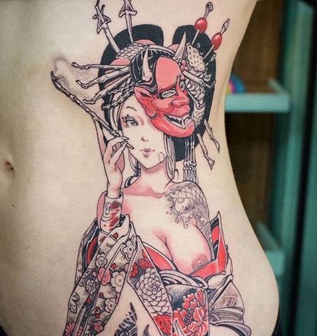 新传统侧腰艺伎纹身图案