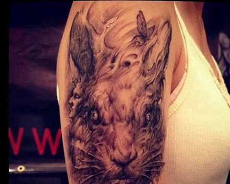 写实大臂兔子纹身图案