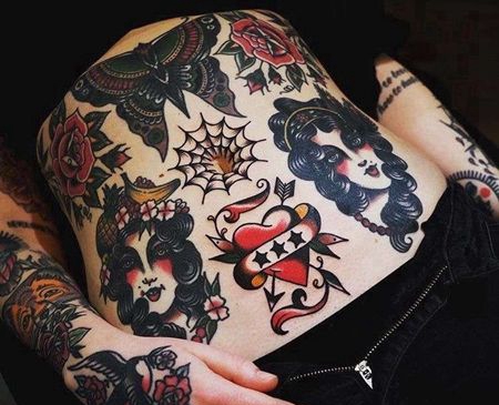 Old School腹部蝴蝶心女人纹身图案