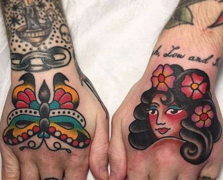 Old School手背女人蝴蝶纹身图案