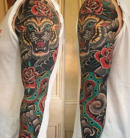 Old School胳膊老虎蛇纹身图案