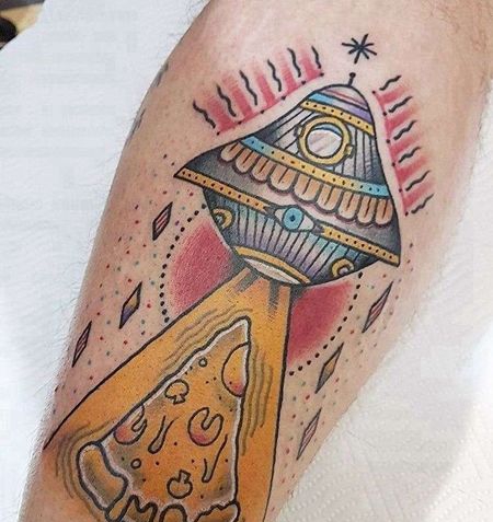 Old School小臂飞碟披萨纹身图案