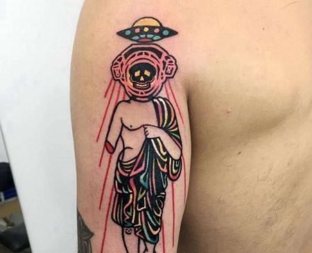 Old School大臂飞碟外星人纹身图案