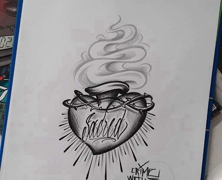 New School锁骨心纹身图案