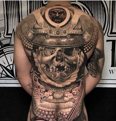 写实后背鬼武士纹身图案