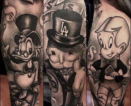 写实小腿唐老鸭纹身图案