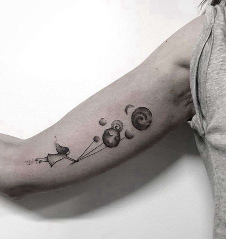 写实大臂气球纹身图案