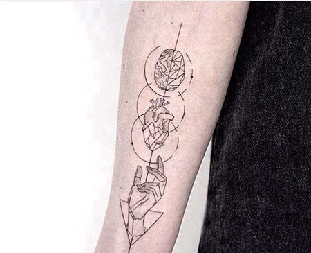 几何小臂手心脏大脑纹身图案