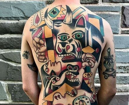 Old School后背抽象纹身图案