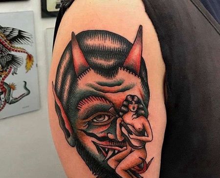 Old School大臂女人恶魔纹身图案